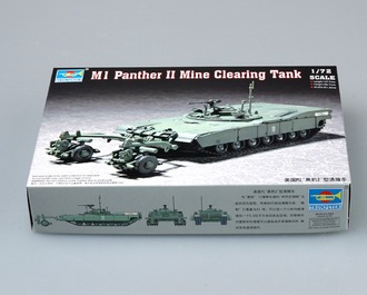 HobbyBoss Trumpeter Конструктор модели танка M1 Panther II Mine Clearing Tank - Масштаб 1/72